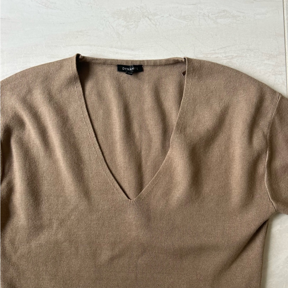 Brown V Neck Sweater / Size XS - Picture 5 of 6